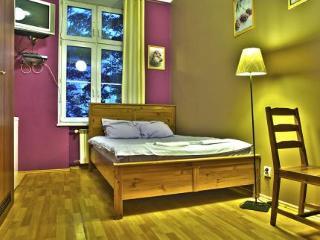 Nathan'S Villa Hostel ワルシャワ エクステリア 写真